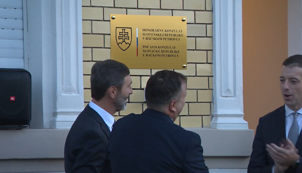 Honorárny konzulát