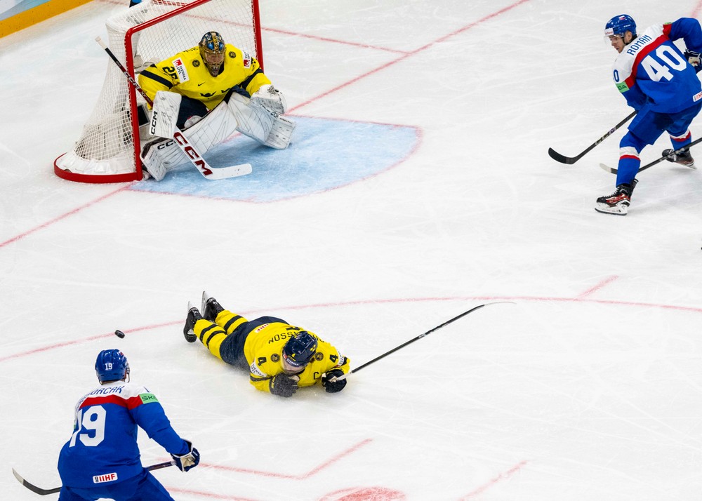 20250509HOKEJ_2025_SVK_SVEDSKO__7128670