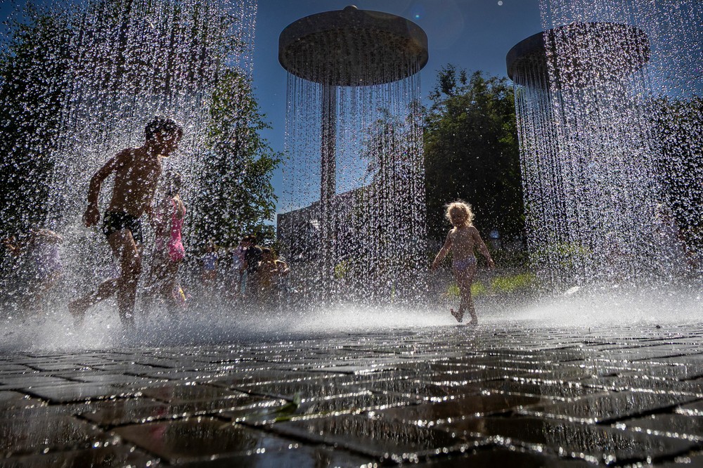 Lithuania_Extreme_Weather_Heat467059