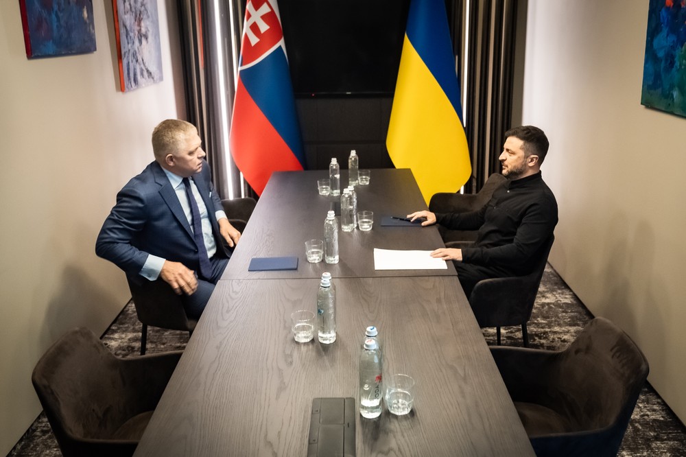 Premiér Fico sa v Užhorode stretol s ukrajinským prezidentom Zelenským