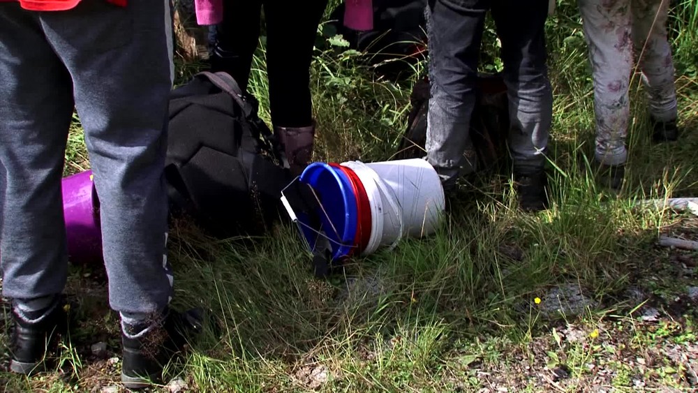 [multi] Strazcovia prirody 9423