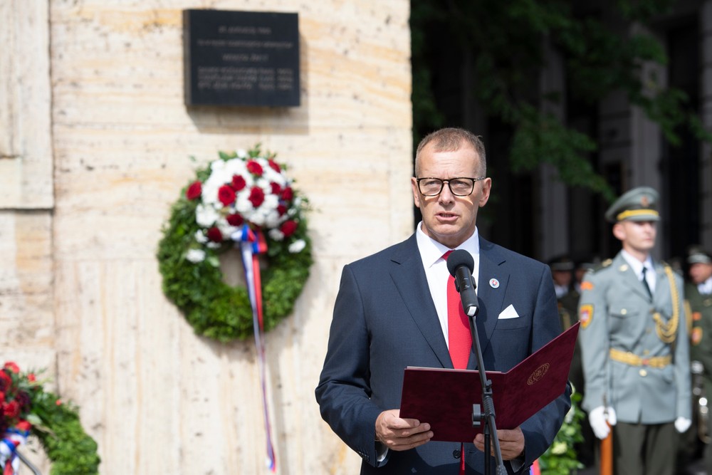 Predstavitelia štátu si v Bratislave pripomenuli výročie okupácie Československa