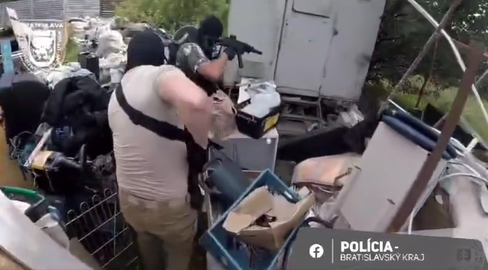 01 bratislava razia policia 6