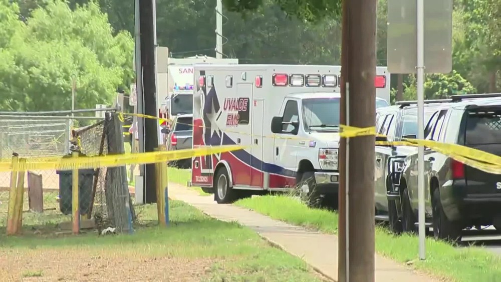 [multi] Streľba v Texase 6542