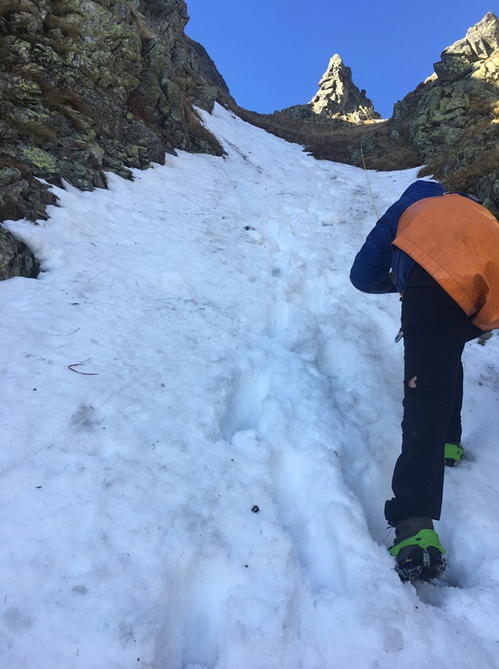 V Tatrách zasahovali leteckí záchranári. Pád turistov sa skončil tragicky
