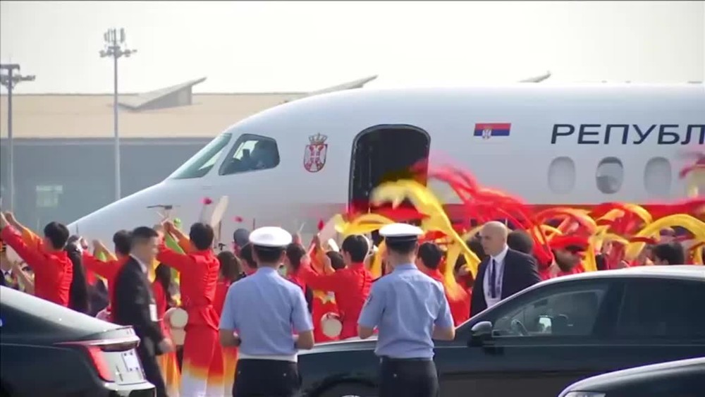 [multi] Fico pricestoval do Číny 10341