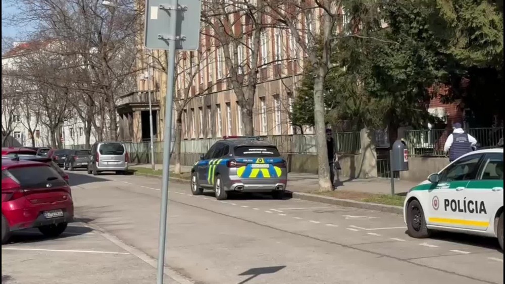 [multi] V byte našli mŕtvy manželský pár dôchodcov v Bratislave 1264