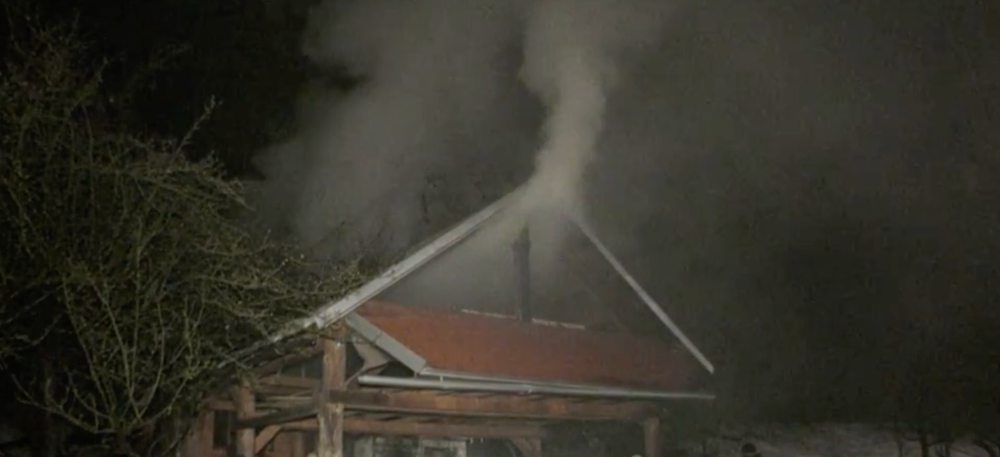 Ničivý požiar pripravil pár o strechu nad hlavou 