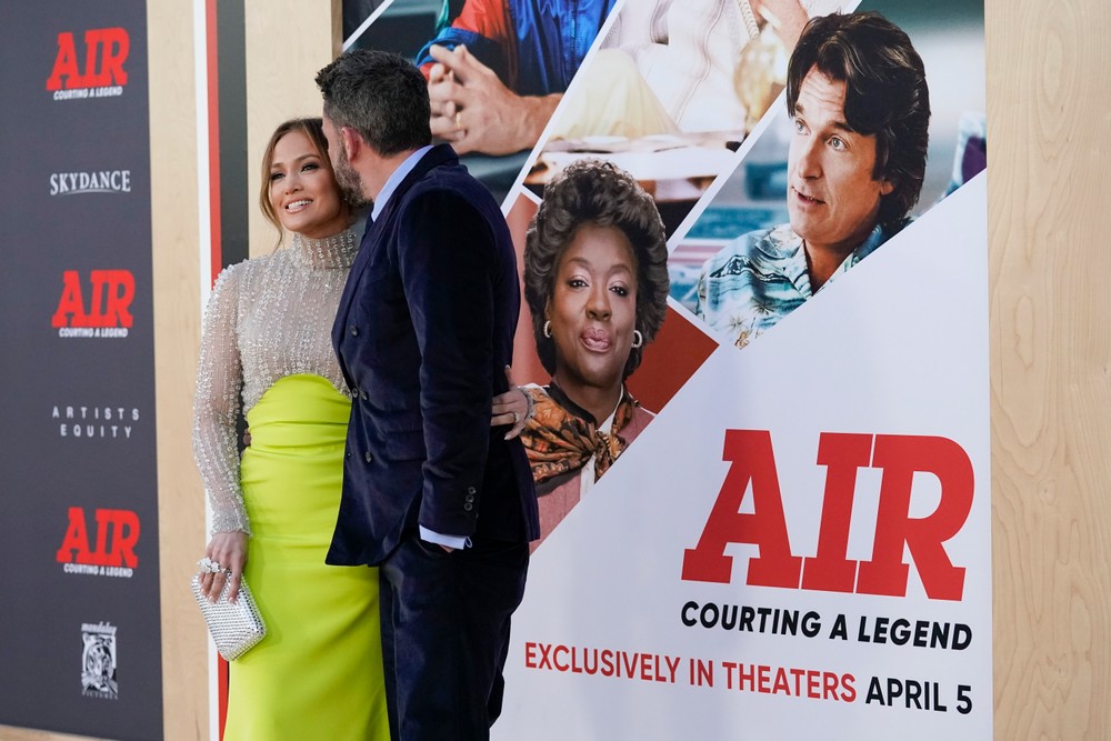 World_Premiere_of__Air__40147