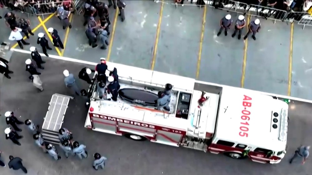 Vertikálny cintorín