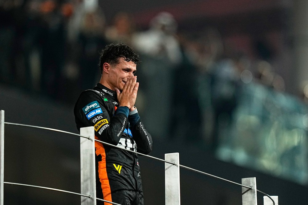 Abu_Dhabi_F1_GP_Auto_Racing_38344