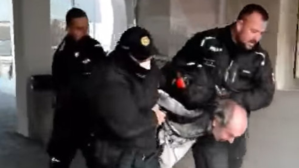 Násilný zásah polície v Prievidzi