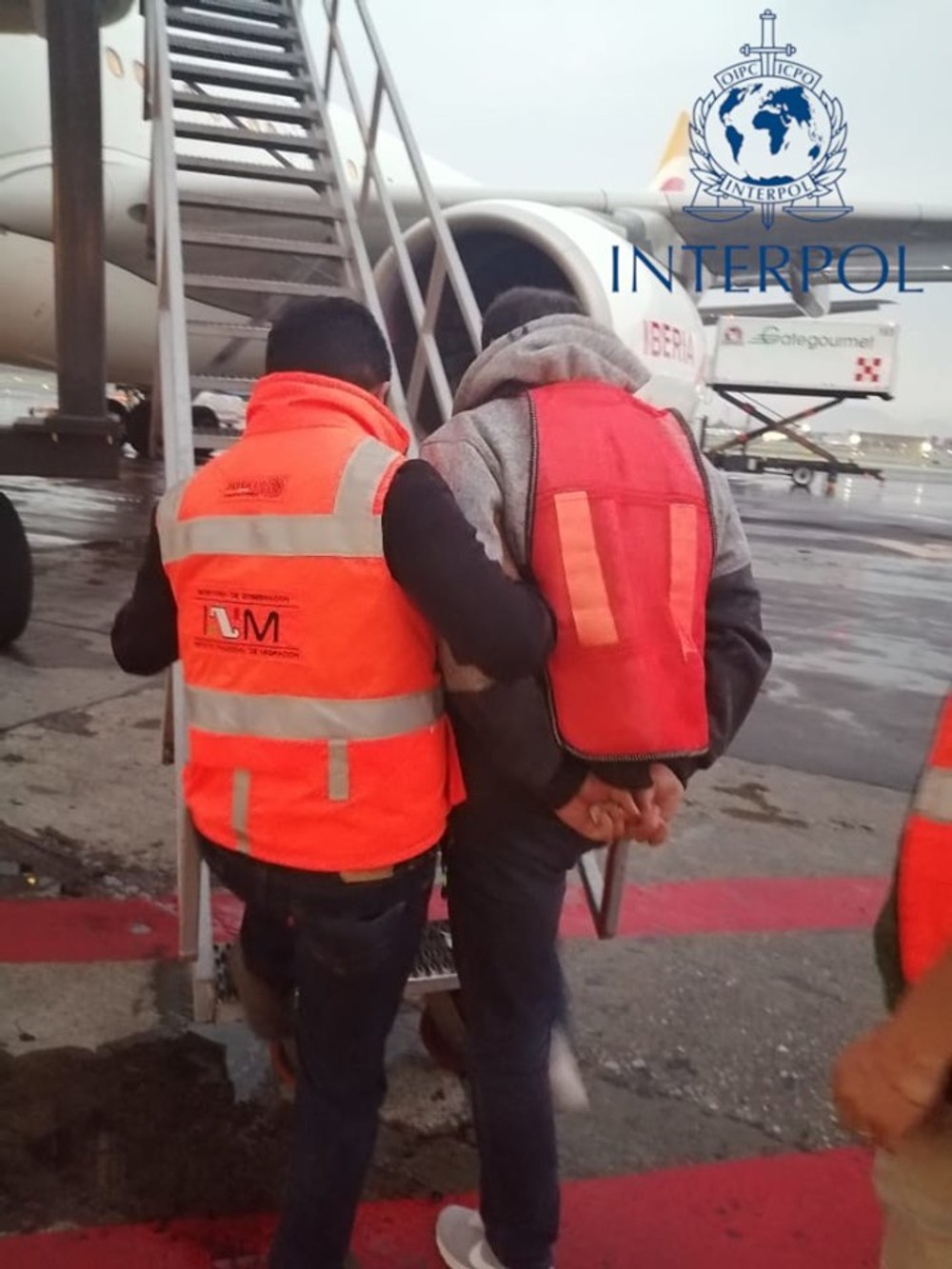 Nechal sa vyhlásiť za mŕtveho kvôli zatykaču. Polícia v spolupráci s Interpolom ho našla až v Mexiku 