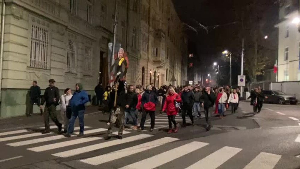 [multi] Protesty v Bratislave 17.11.2021 1253