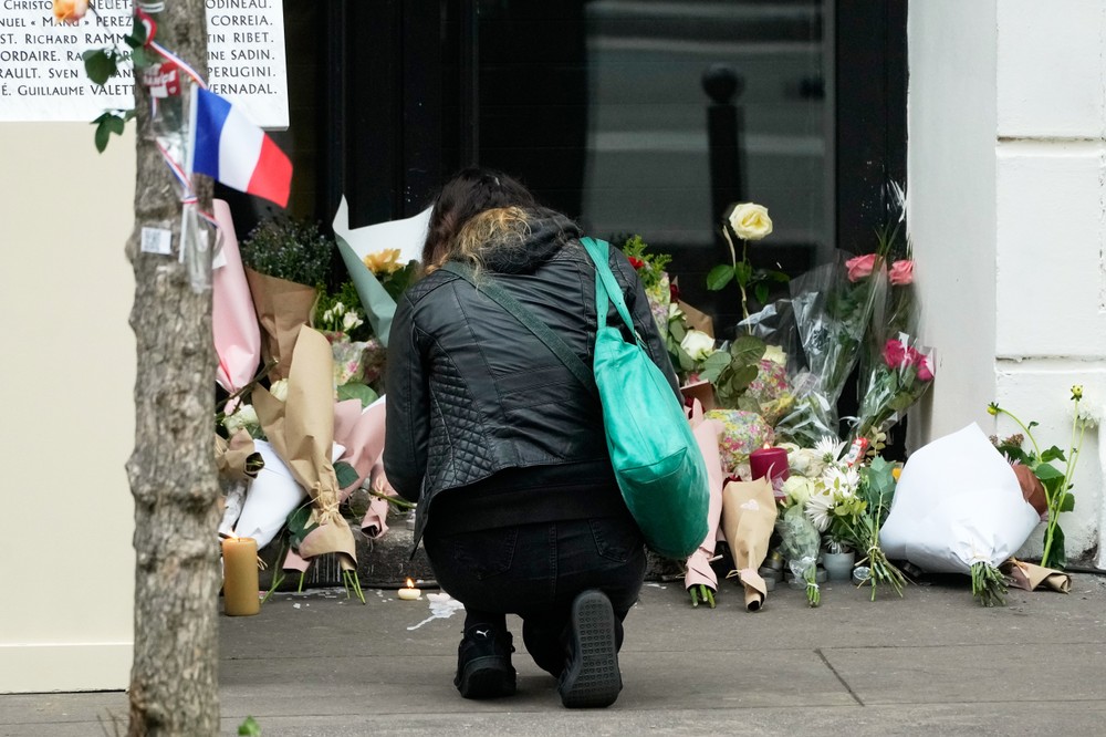 Spomienky na útoky v Paríži