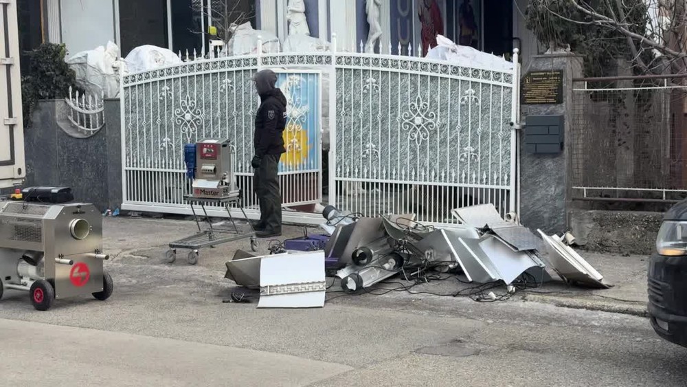 [multi] Razia v Pezinku 3887