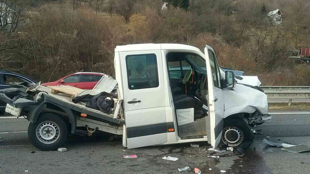 Hromadná dopravná nehoda pri Trenčíne 