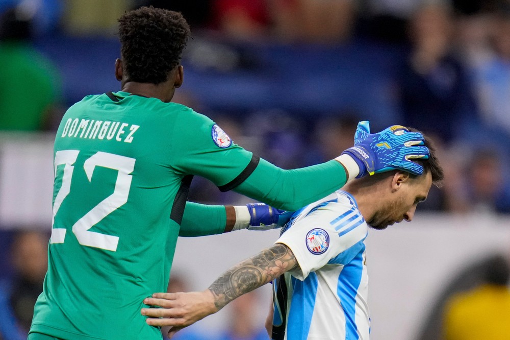 Copa_America_Soccer_Argentina_Ecuador474622055459