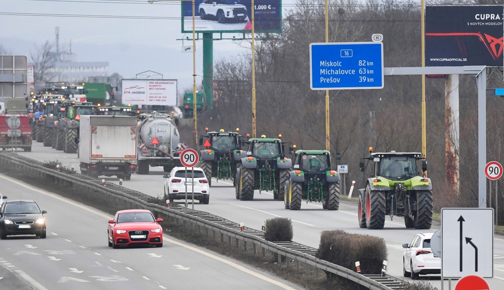 traktor04_22_2_2024_2022147