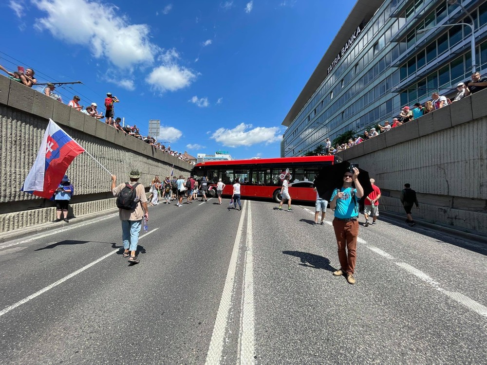 Protest pred Prezidentským palácom