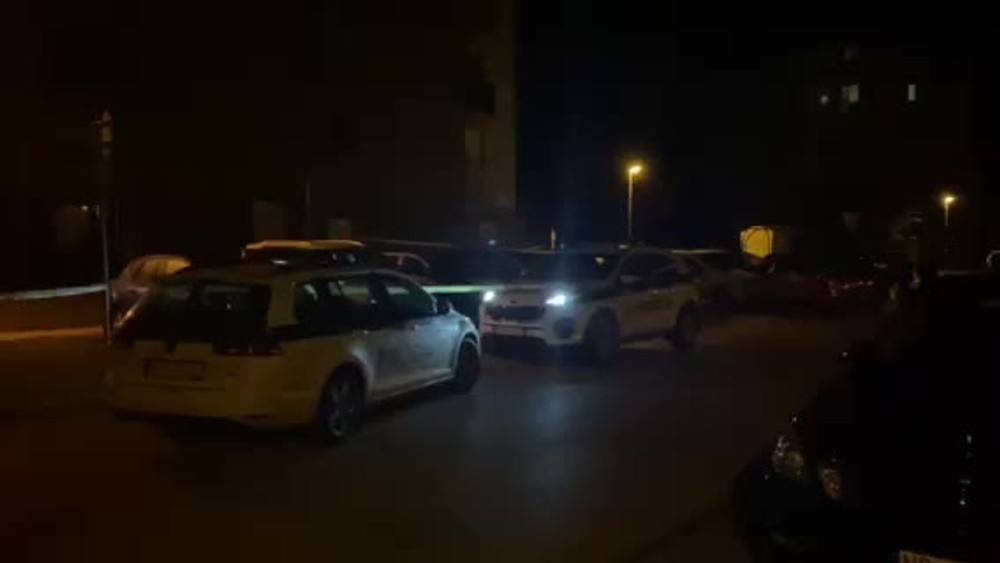 [multi] Nočná dráma na sídlisku v Nitre: Polícia našla v byte dobodanú ženu, zadržali jej syna 838