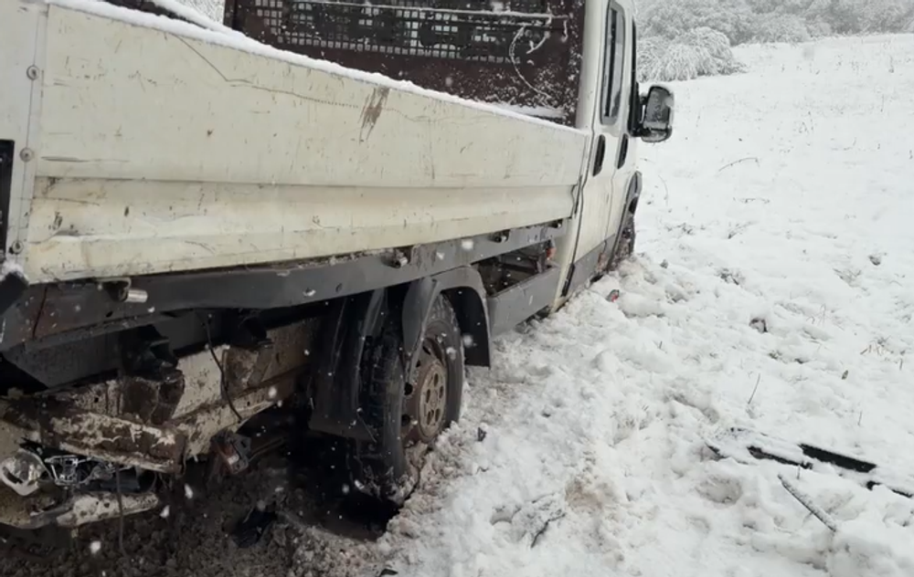 Prvý sneh komplikoval dopravu 1