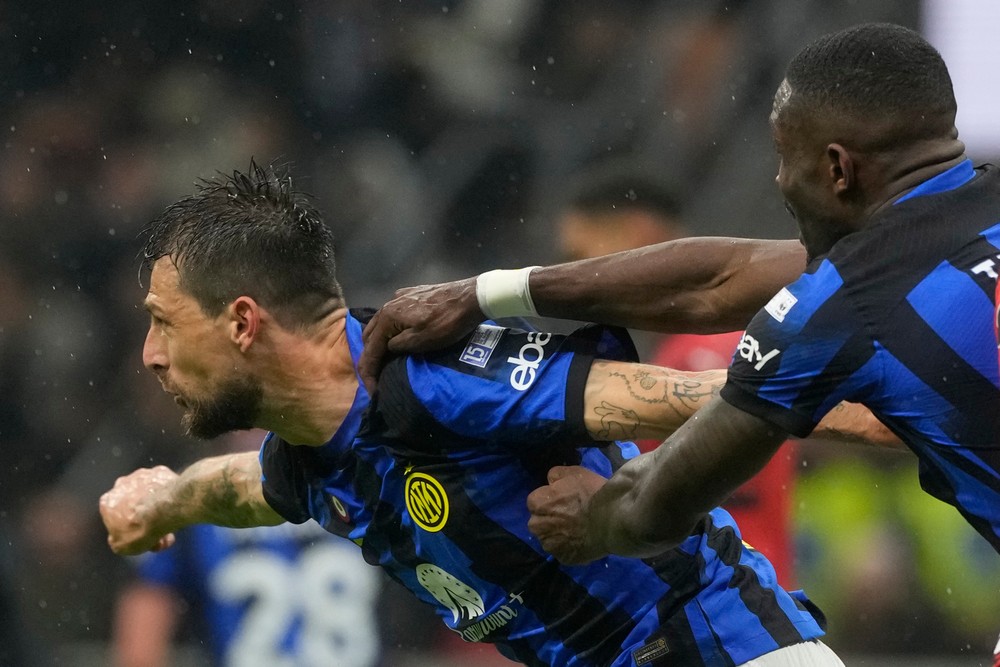 AC Miláno - Inter Miláno (3)