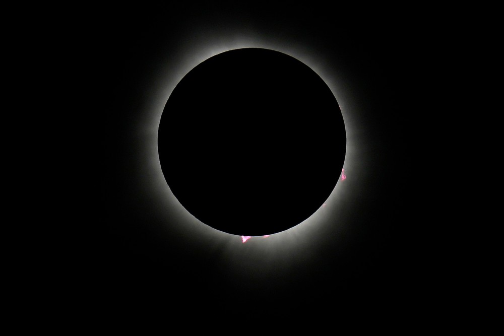 úplné zatmenie slnka (2)