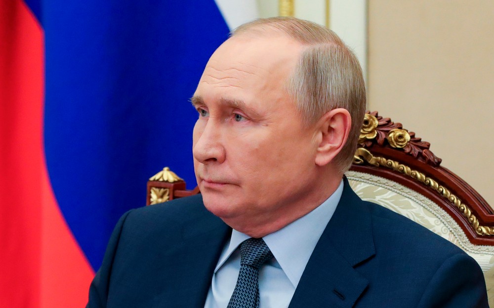 Vladimír Putin rokuje so svojimi ľuďmi na bezpečnostnej rade