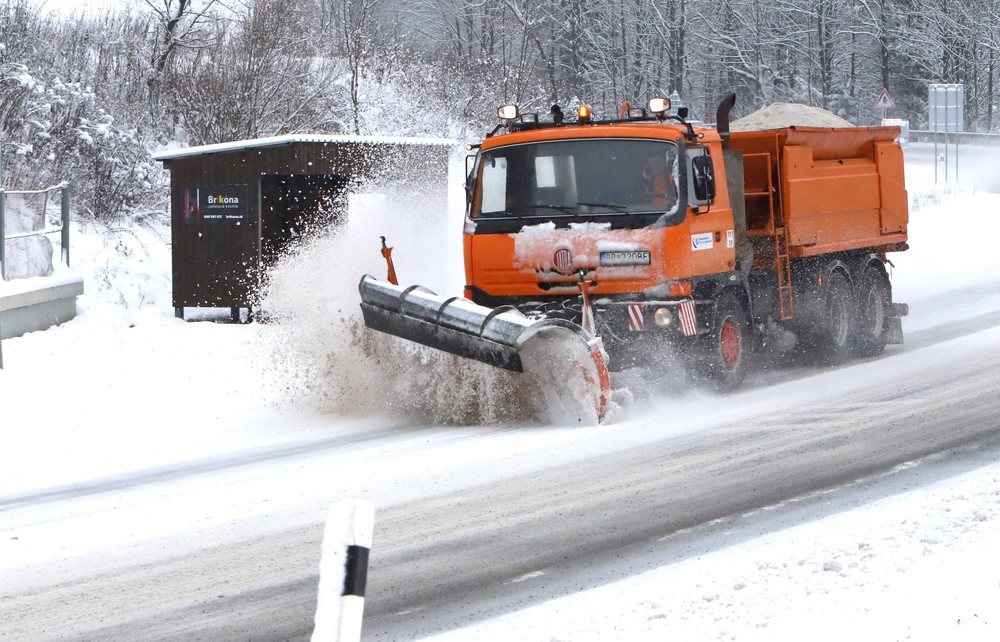 Banská Bystrica Donovaly Počasie Sneh zima cestári kalamita (2)