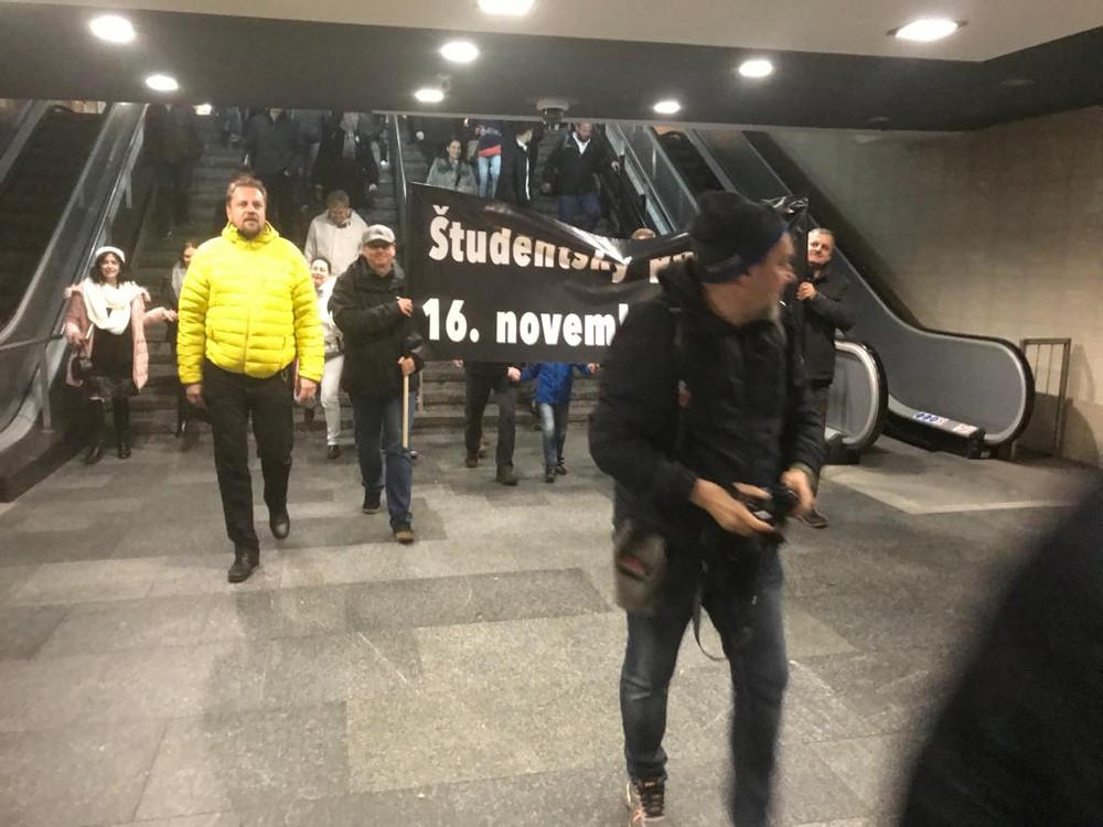 Študenti zo 16. novembra 1989 si pochod po 30 rokoch zopakovali 