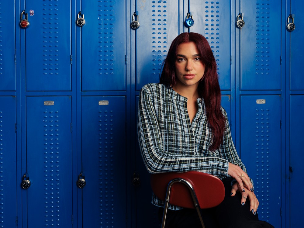 YE-Top-Entertainment-Photo_Gallery_98588