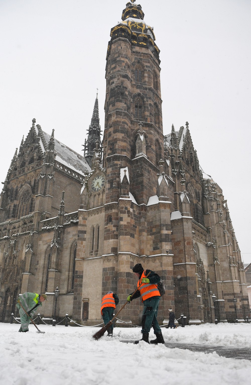 košice počasie sneh zima cestári (9)