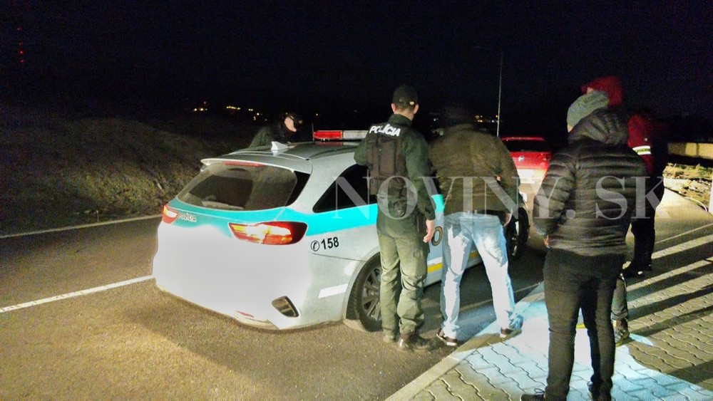 Mladík bodol dievča nožom