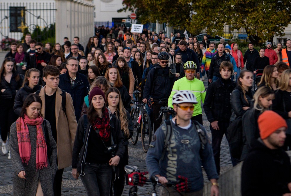 pamiatka obetí nehody na Zochovej (15)