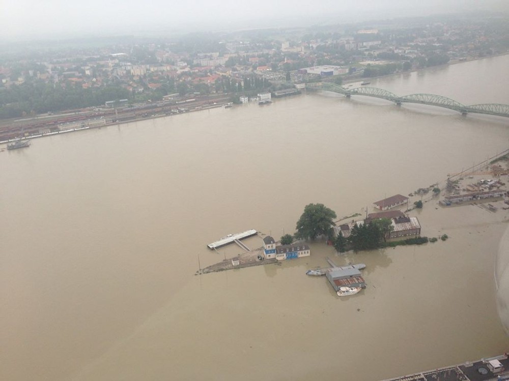 Hasiči zverejnili zábery najväčších zásahov na západnom Slovensku