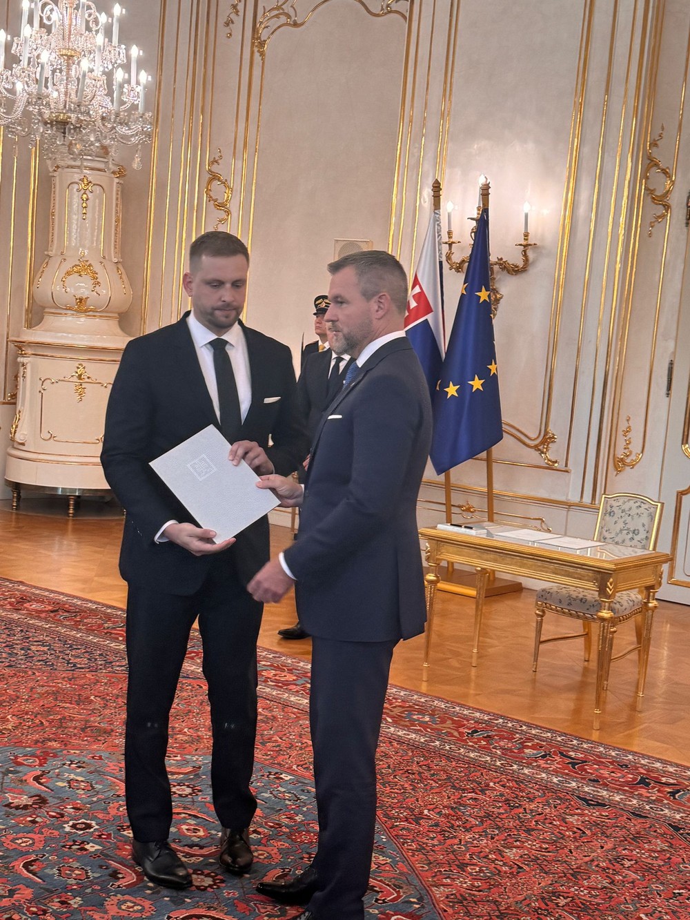 Prezident prijal demisiu Dolinkovej. Vo funkcii ju nahradí Šaško