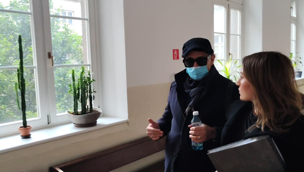 falosny plasticky chirurg 8