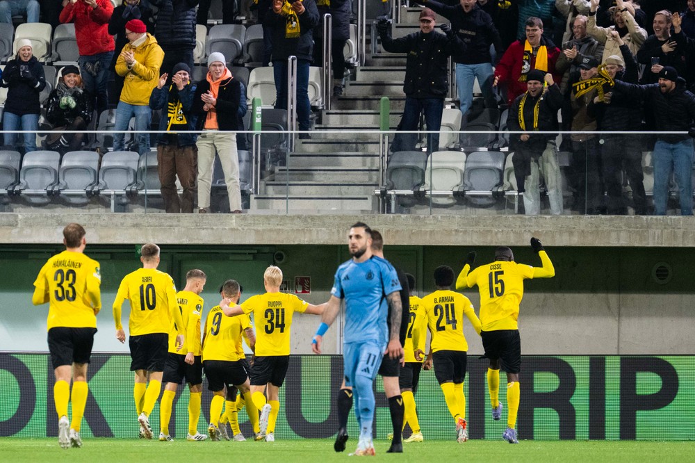 20251106SLOVAN_KUPIO_14171068