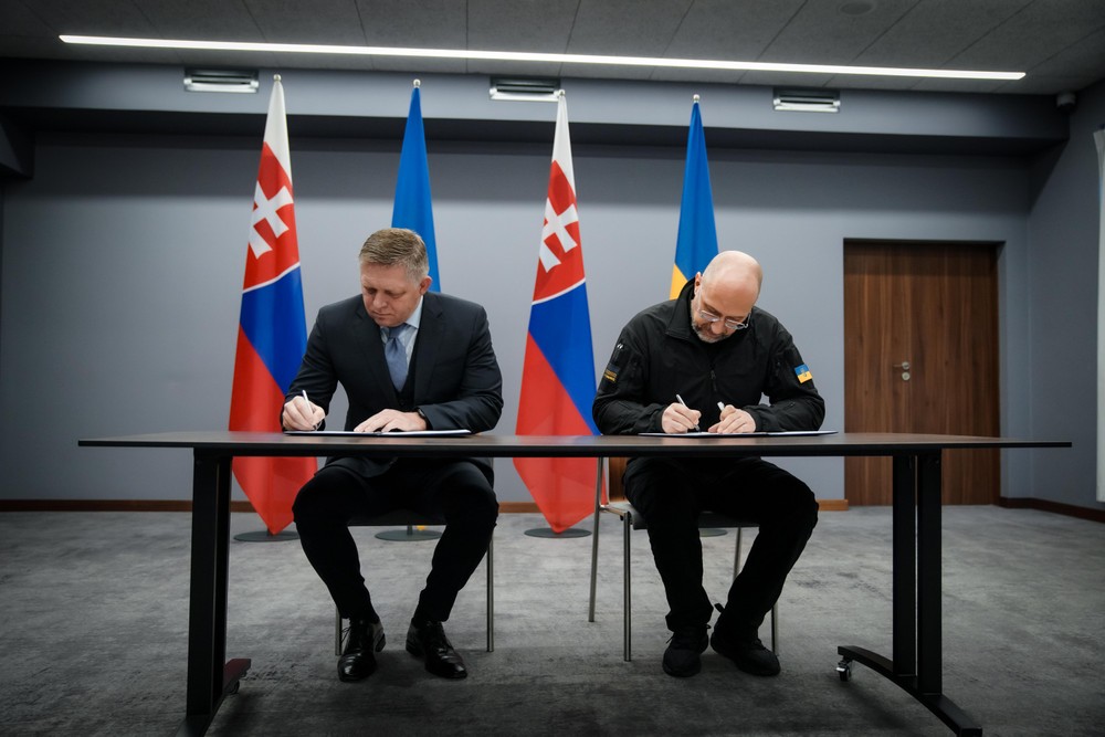 Robert Fico Denys Šmyhal stretnutie Užhorod (14)