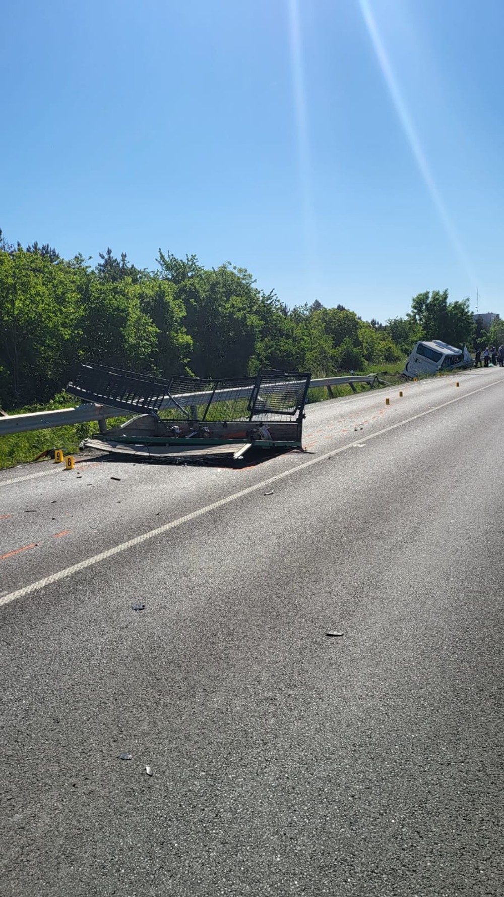 Nehoda autobusu a kamióna