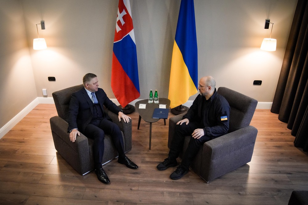Robert Fico Denys Šmyhal stretnutie Užhorod (5)