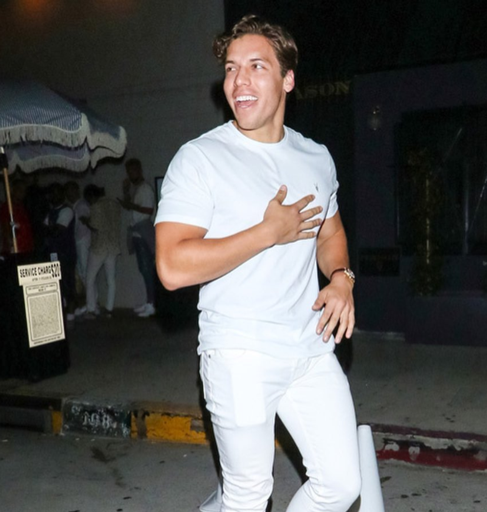 Screenshot_2020-06-05 Joseph Baena ( projoe2) • Fotky a videá na Instagrame(2)