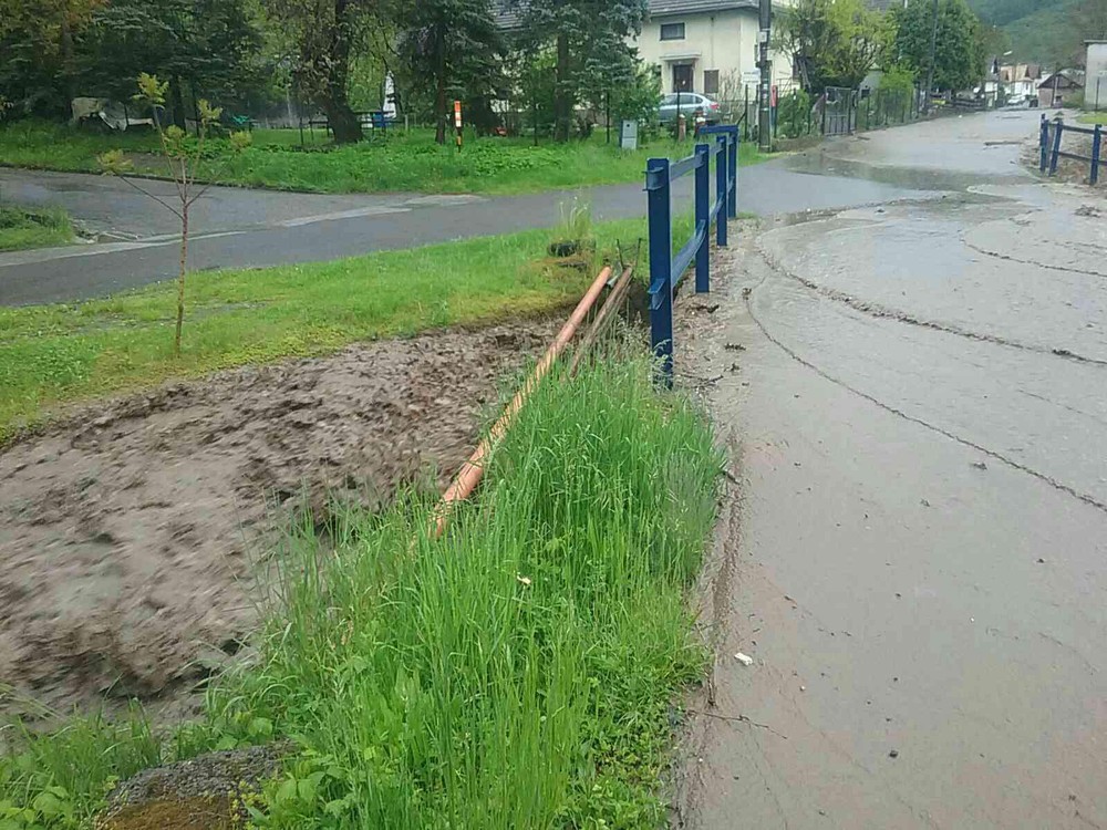 Záplavy trápia Slovensko