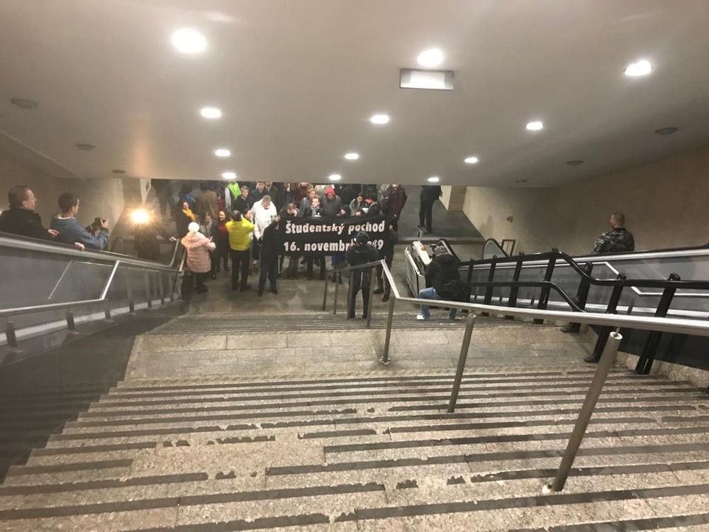 Študenti zo 16. novembra 1989 si pochod po 30 rokoch zopakovali 