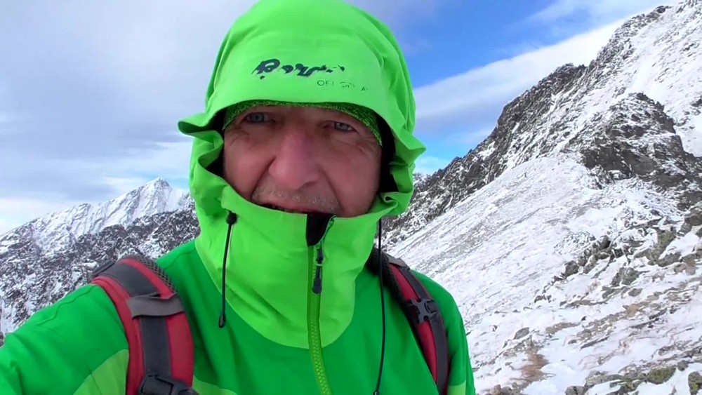 [multi] Mraziva turistika 1083