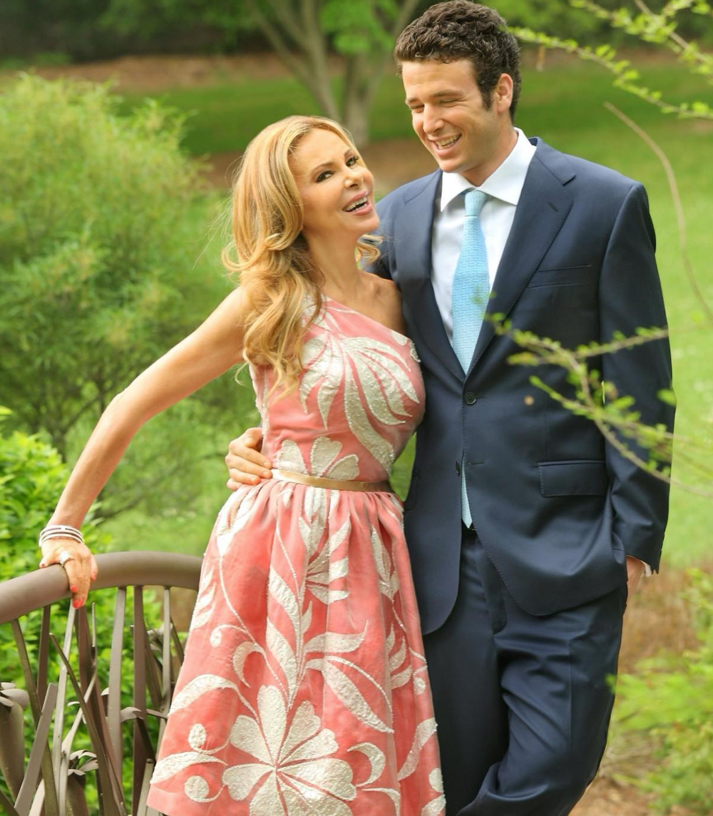 Ana Obregón so synom