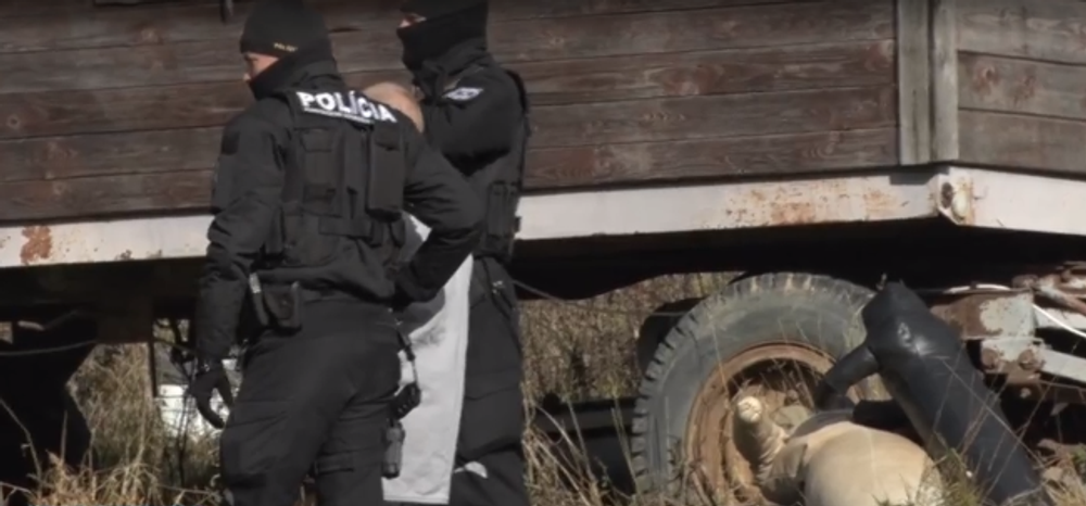 Toporecký salaš obsadili kriminalisti. Nepochopiteľnú tragédiu oživili hrozivé scény 