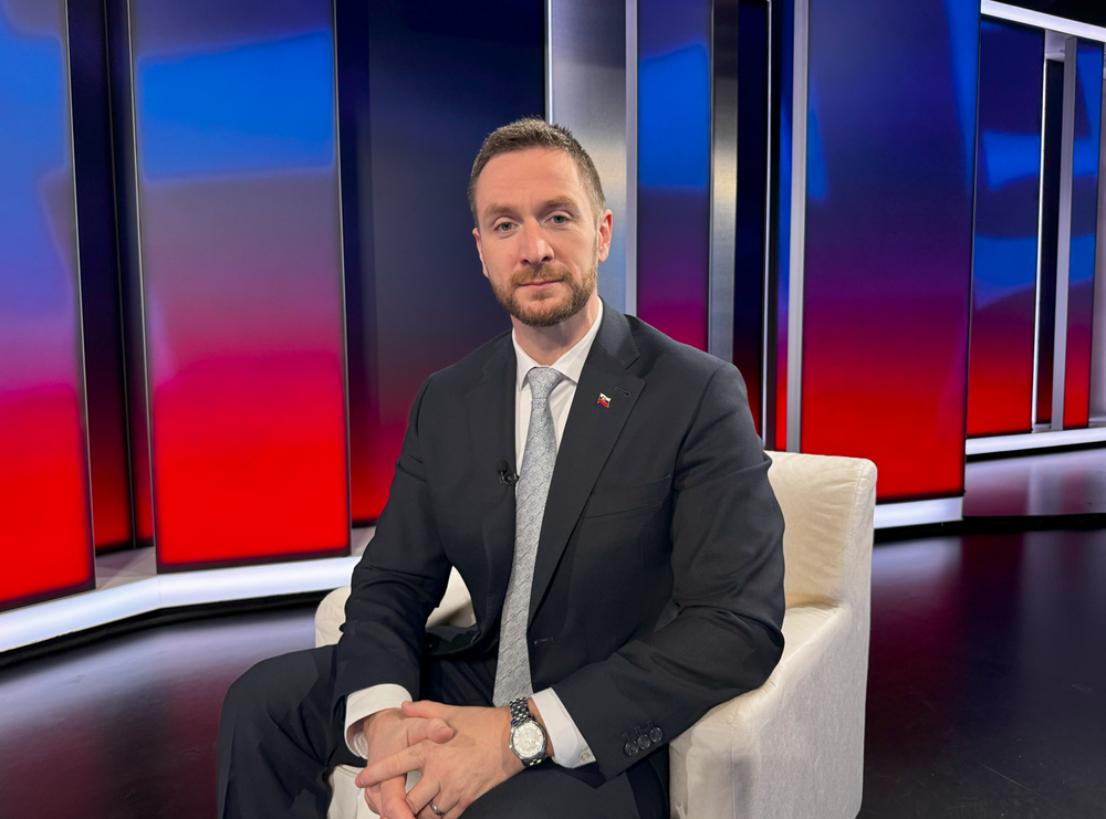 Milan Uhrík - Politika 24