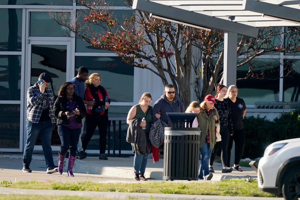 Dallas_Air_Show_Crash_21048-c7b9209c8d114a03b30707a24eee8968